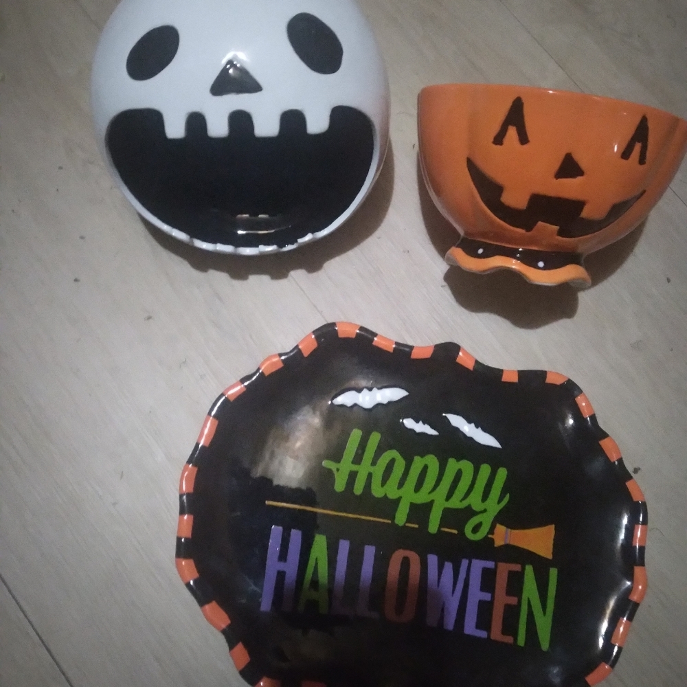 Halloween Candy Bowls  for the house... Set